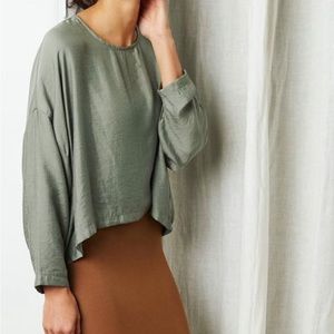 Beautiful light weight summer slouch top. MIMUMAXI